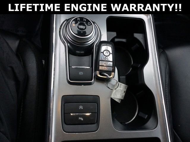 Used 2024 Ford Edge Titanium image 19