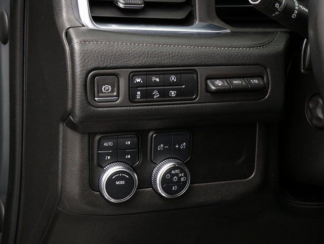 Used 2023 GMC Yukon XL Denali image 27