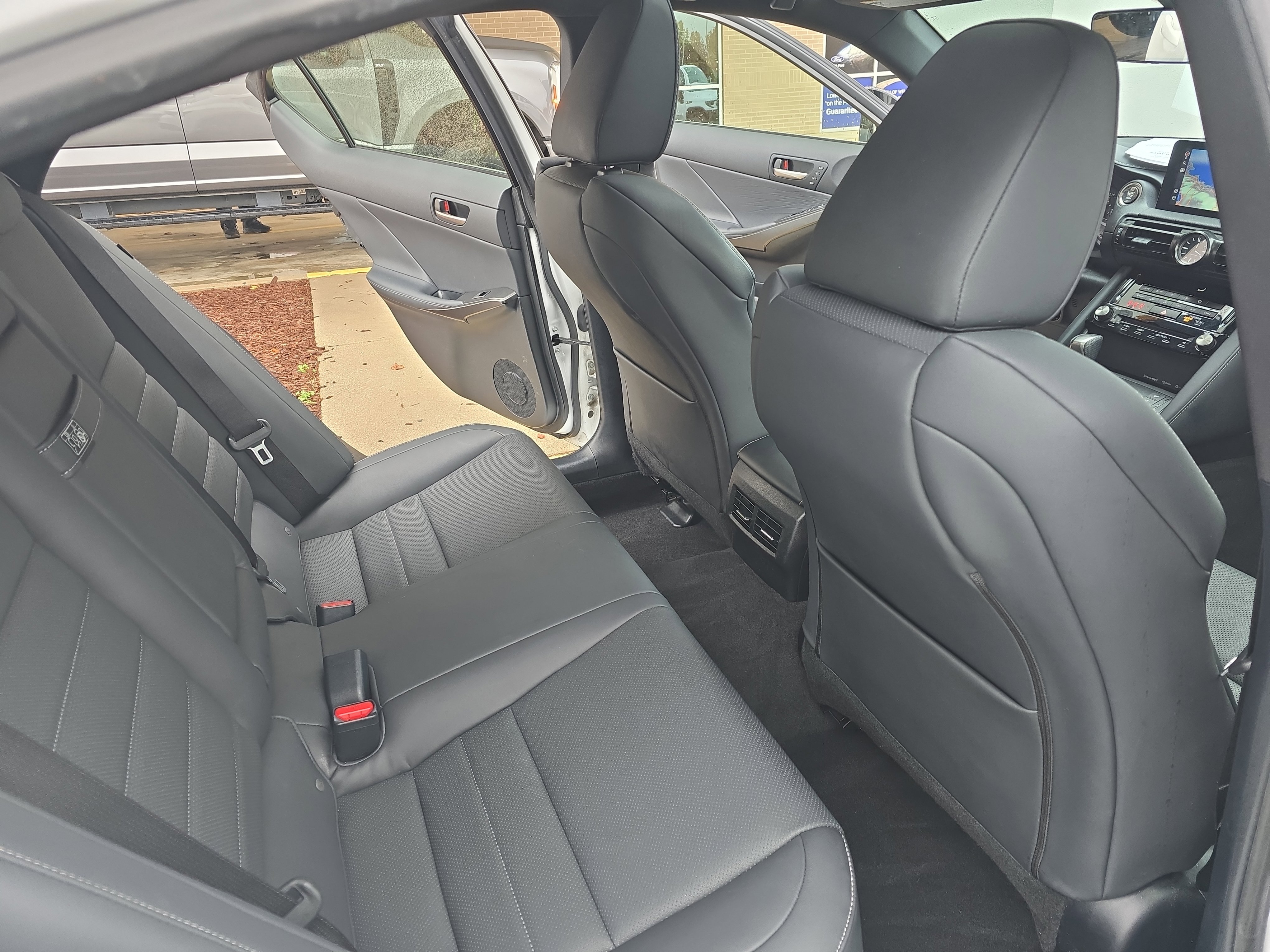 Used 2023 Lexus IS 350 F Sport image 11