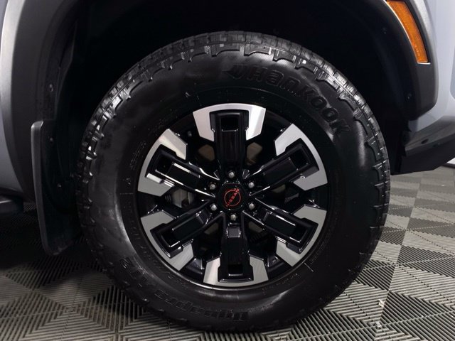 Used 2024 Nissan Frontier PRO-4X w/ Technology Package AWD/4WD image 12