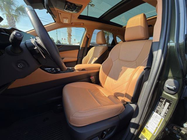 Used 2024 Lexus NX 350h AWD w/ Vision Package image 12