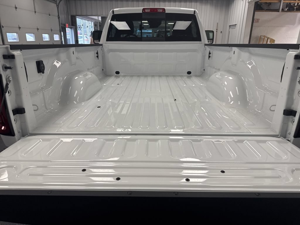 New 2026 RAM 3500 Tradesman AWD/4WD image 30