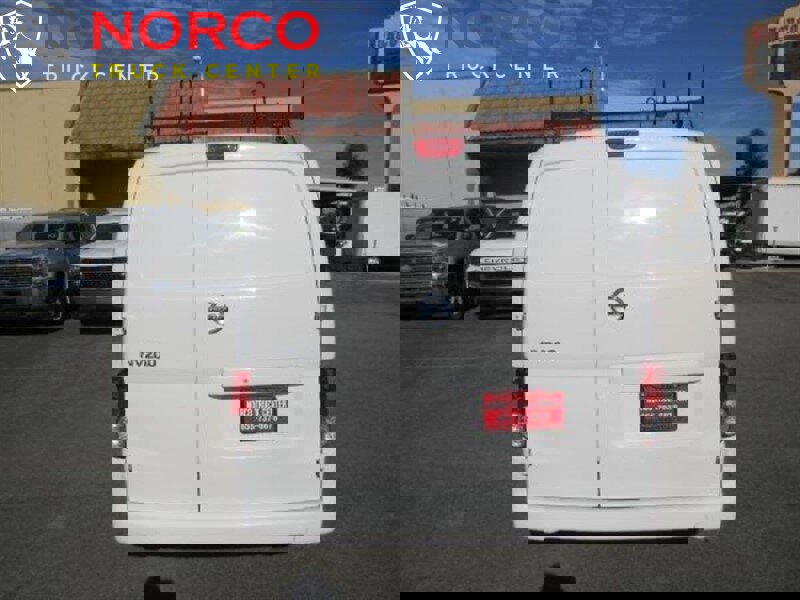 Used 2017 Nissan NV200 SV image 4