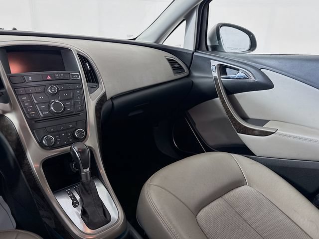 Used 2016 Buick Verano FWD image 20