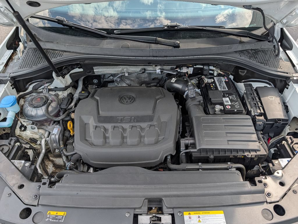 Used 2023 Volkswagen Tiguan SE R-Line AWD/4WD image 13
