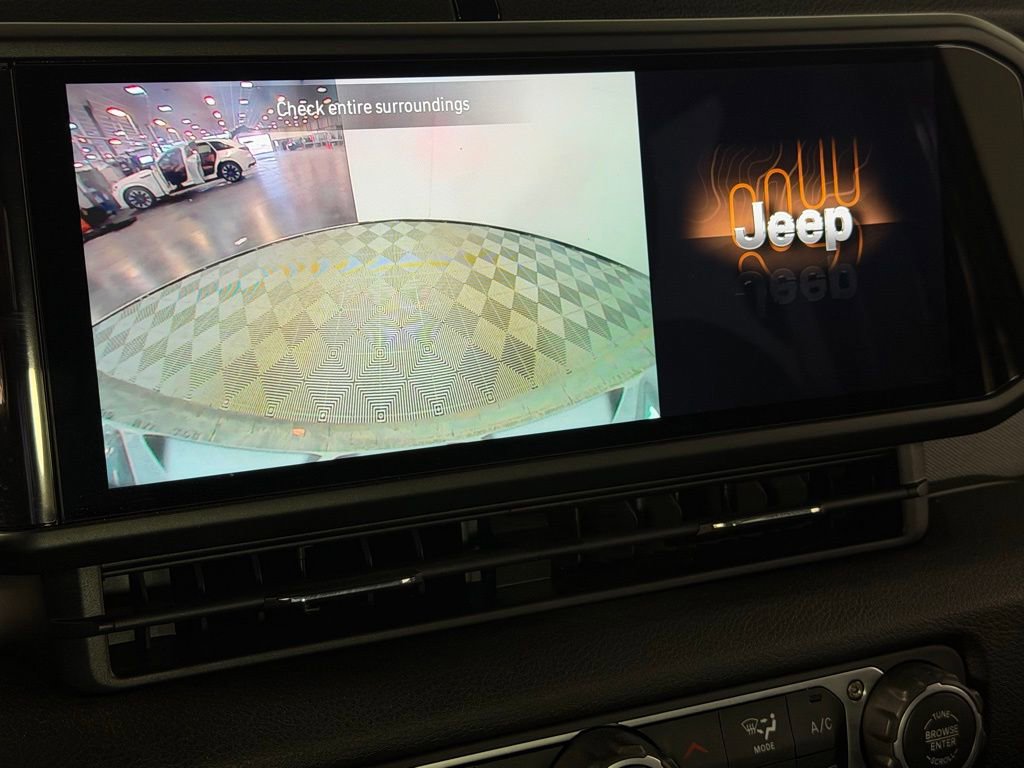 Used 2024 Jeep Wrangler Unlimited Sport AWD/4WD image 19