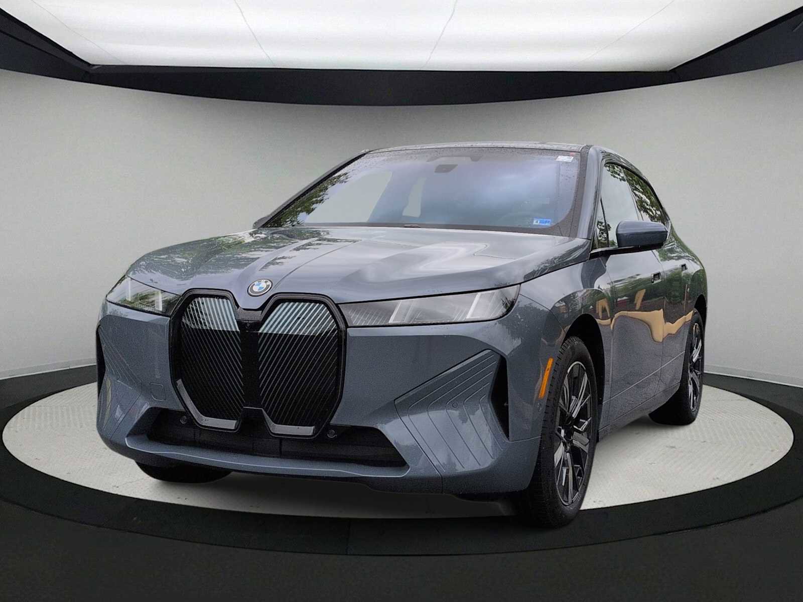 New 2026 BMW iX xDrive45 AWD/4WD image 4