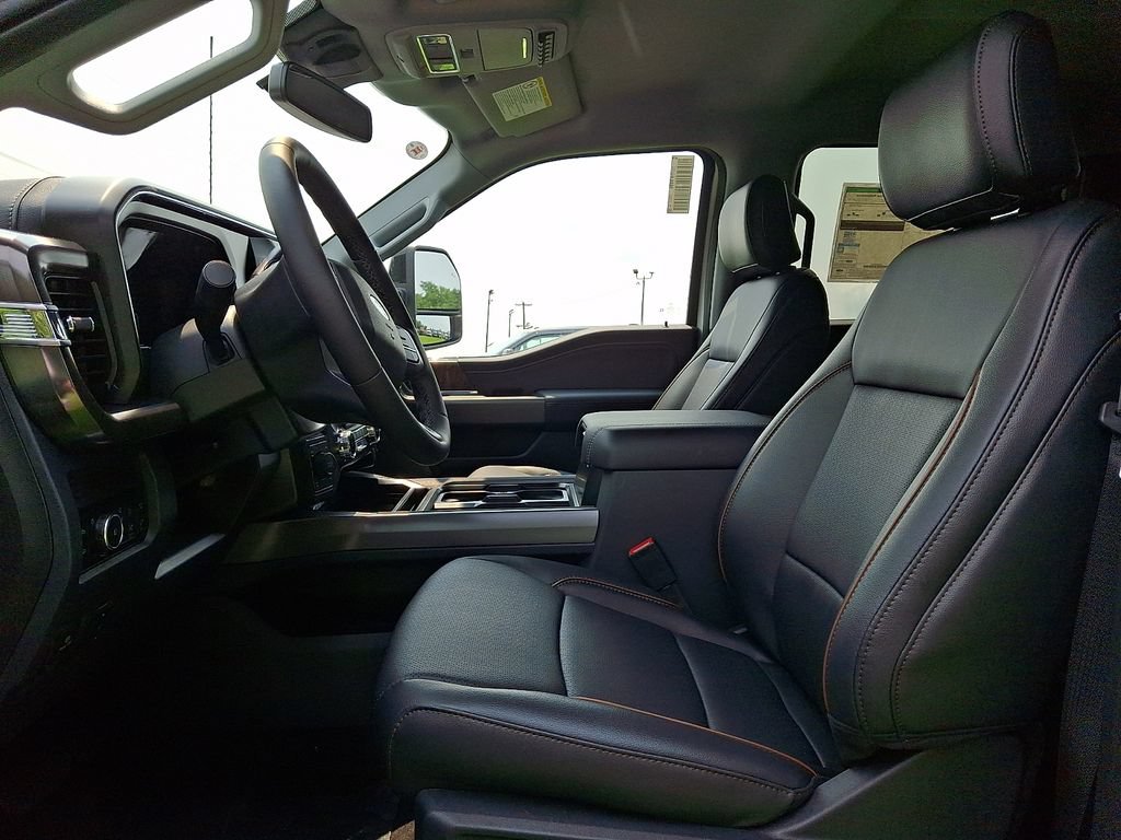 New 2026 Ford F250 Lariat w/ Black Appearance Package AWD/4WD image 9