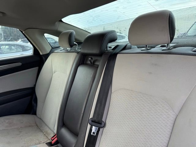 Used 2019 Ford Fusion SE w/ Equipment Group 151A FWD image 7