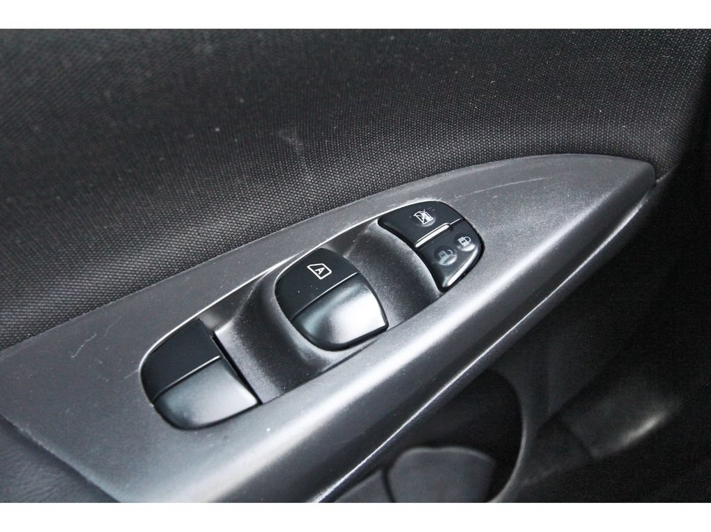 Used 2019 Nissan Sentra S w/ Appearance Package FWD image 22