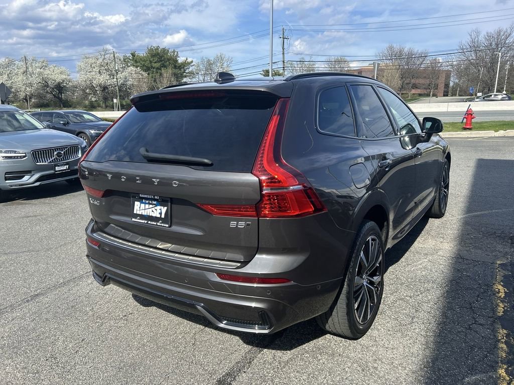 Certified 2023 Volvo XC60 B5 Plus w/ Climate Package AWD/4WD image 8