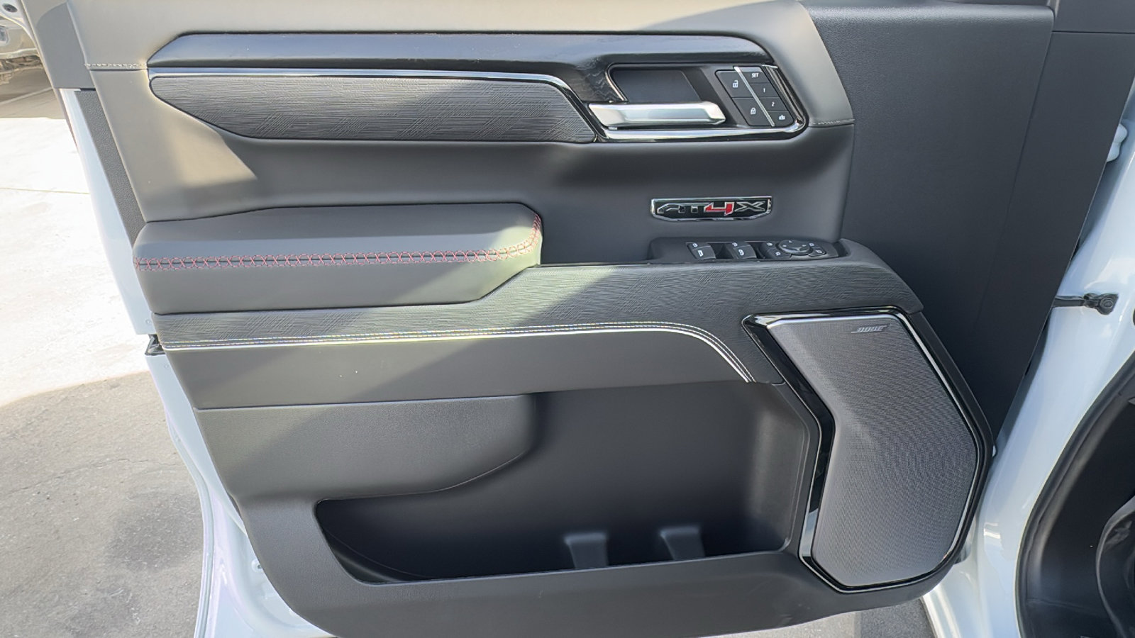 Used 2026 GMC Sierra 1500 AT4X image 11