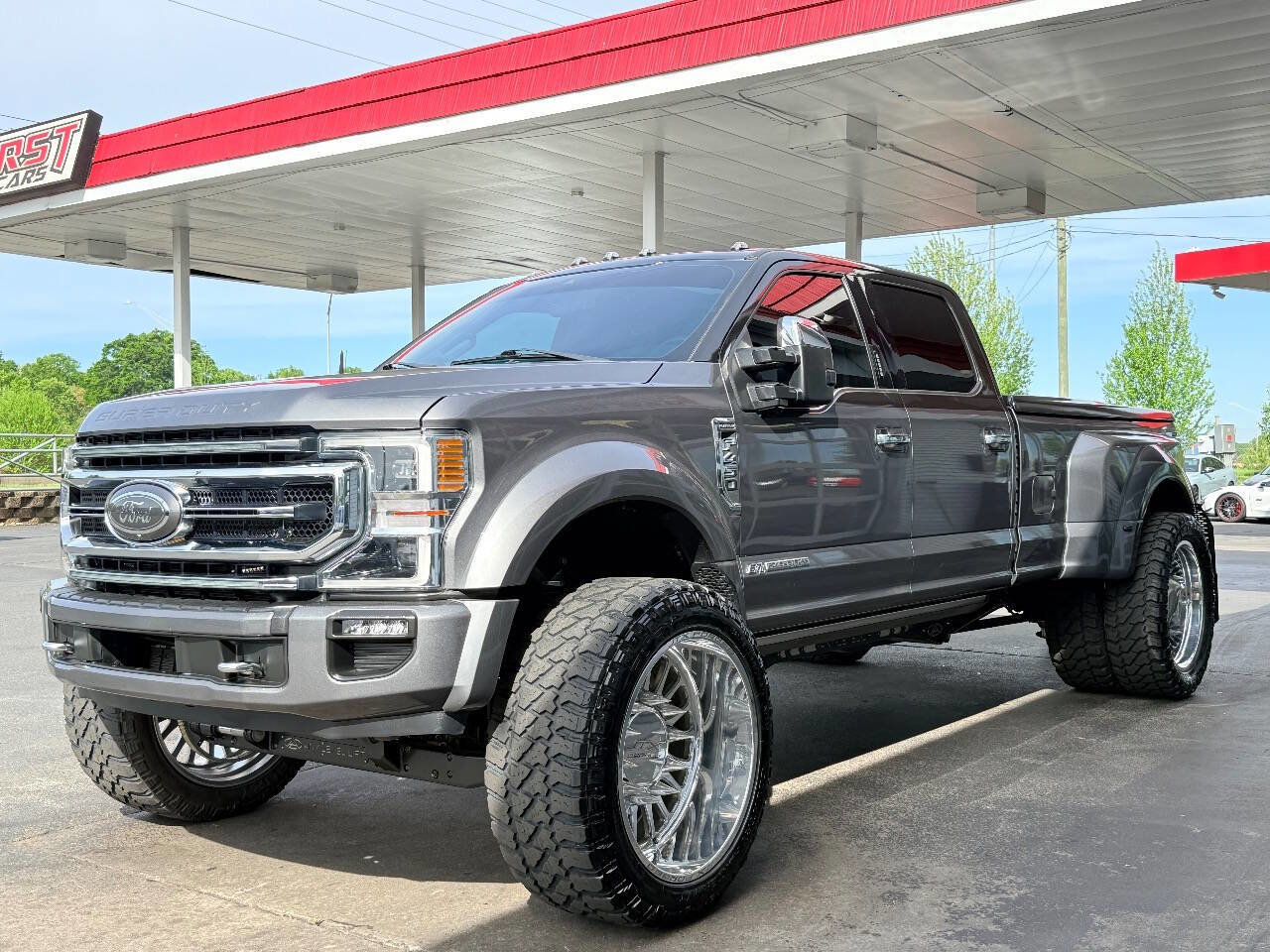 Used 2022 Ford F450 Platinum w/ FX4 Off-Road Package image 14