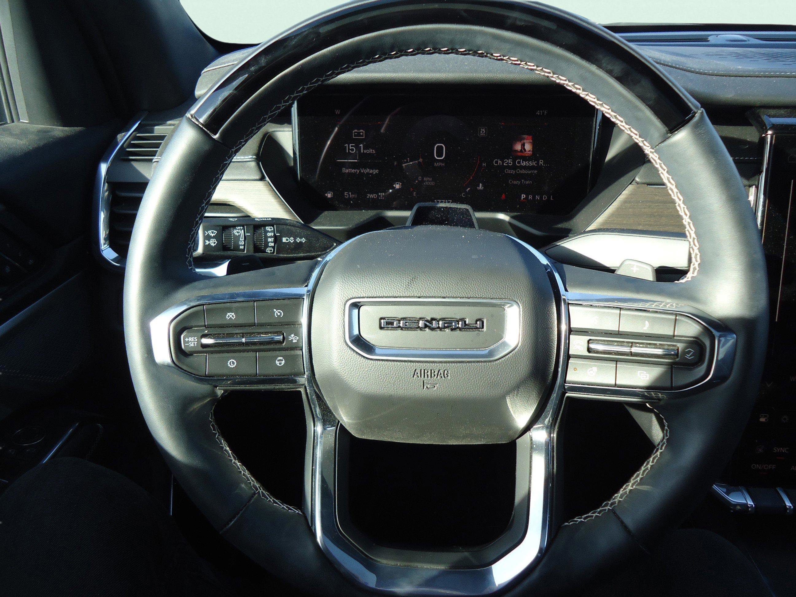 Used 2024 GMC Acadia Denali w/ Super Cruise Package image 7