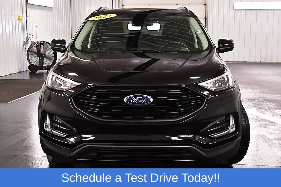 Used 2023 Ford Edge SEL w/ Sport Appearance Package AWD/4WD image 2