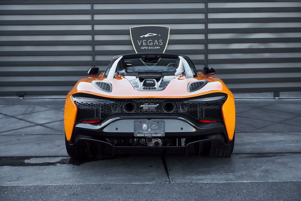 Used 2025 McLaren Artura Spider RWD image 30