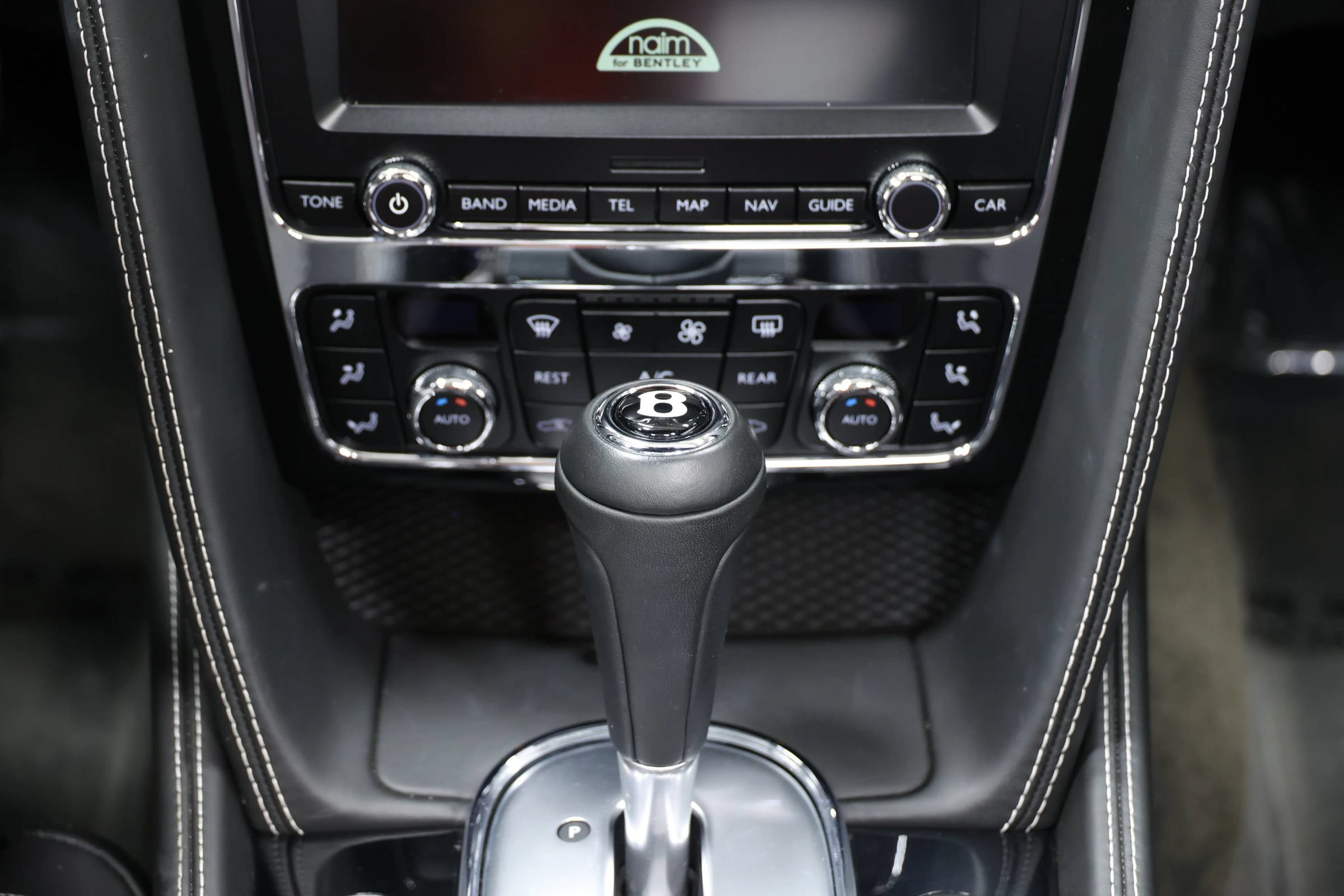 Used 2015 Bentley Flying Spur V8 AWD/4WD image 35