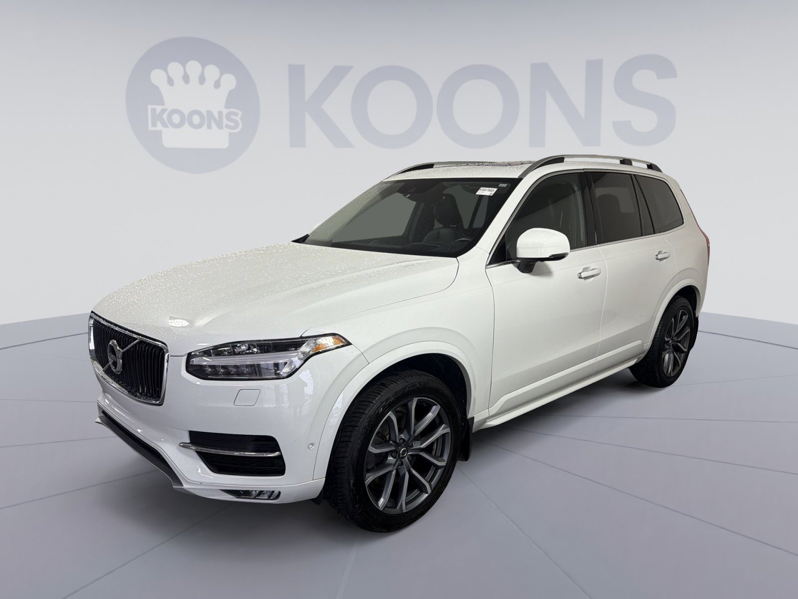 Used 2017 Volvo XC90 T6 Momentum w/ Vision Package image 1