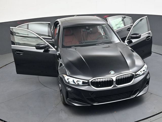 Certified 2026 BMW 330i Sedan w/ Premium Package RWD image 40