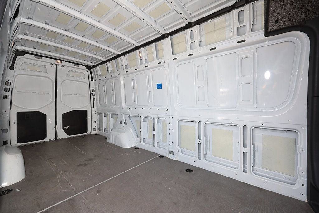 Used 2023 Mercedes-Benz Sprinter 2500 image 11
