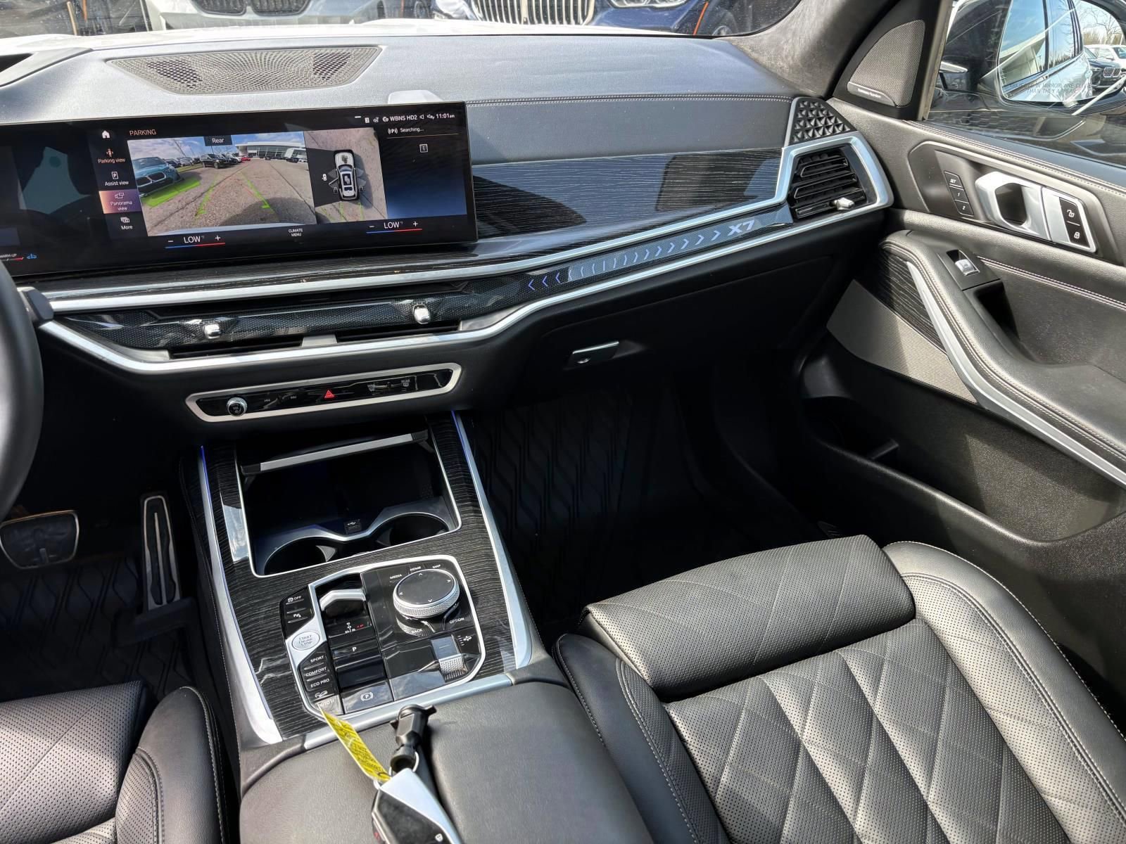 Used 2023 BMW X7 xDrive40i w/ M Sport Package image 31
