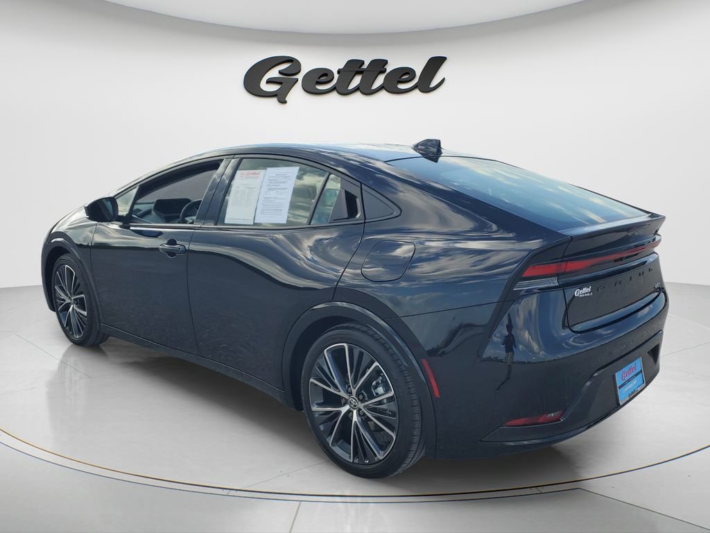 Certified 2026 Toyota Prius XLE FWD image 7