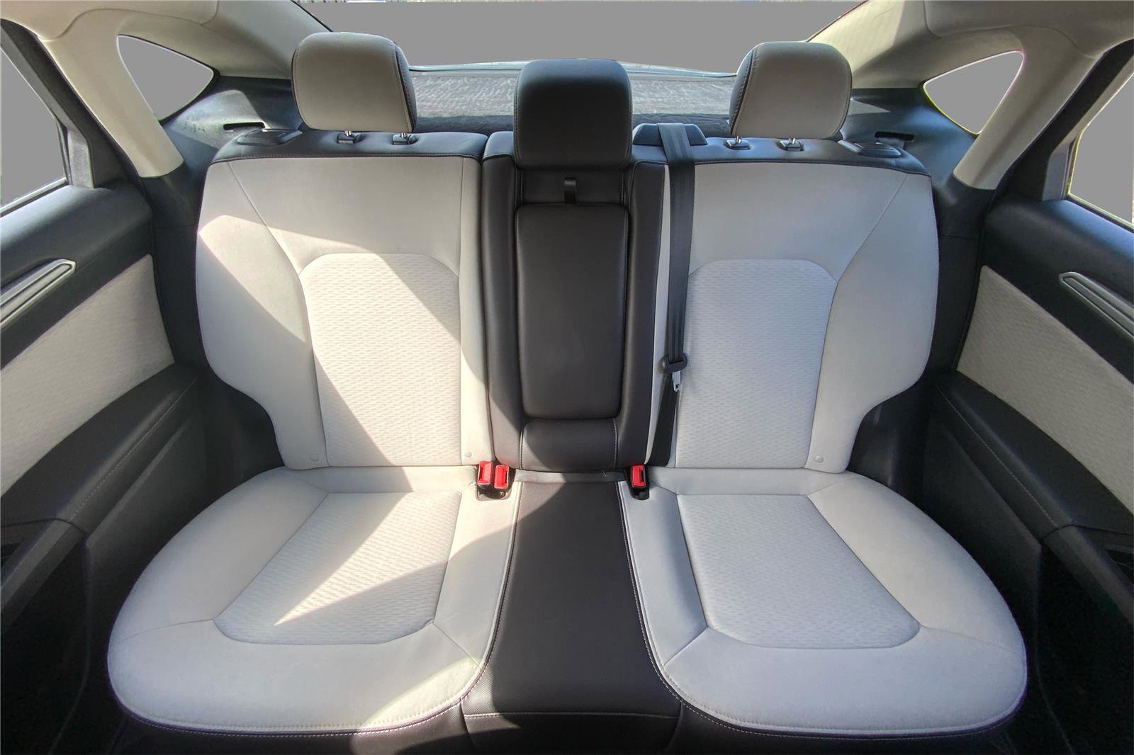 Used 2020 Ford Fusion SE w/ Equipment Group 151A image 14