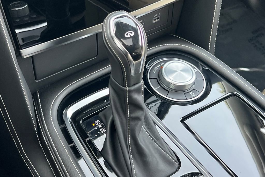 Certified 2023 INFINITI QX80 Premium Select w/ Cargo Package image 21