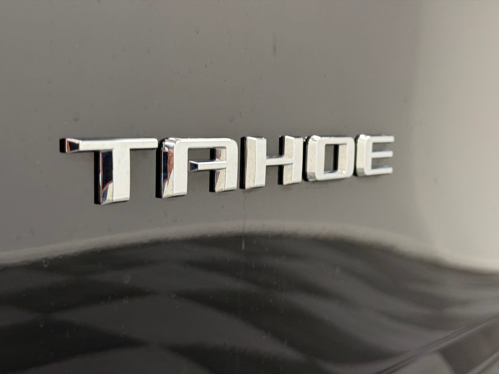 Used 2024 Chevrolet Tahoe LT w/ Luxury Package AWD/4WD image 16