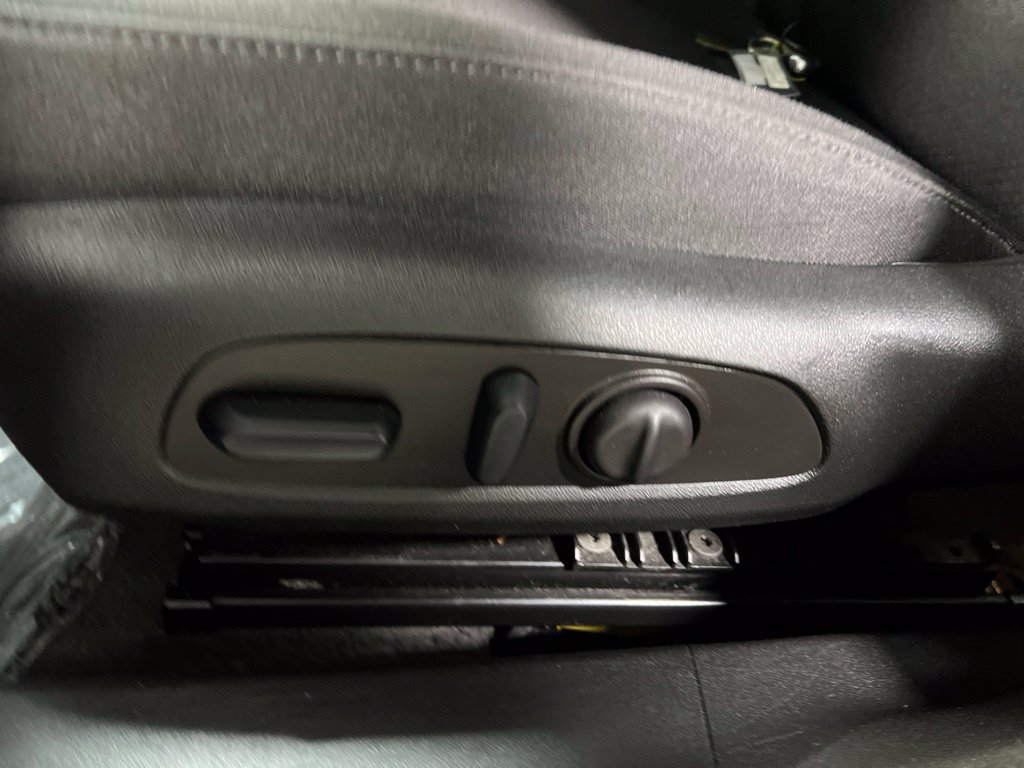 Used 2025 Chevrolet Malibu LT FWD image 20