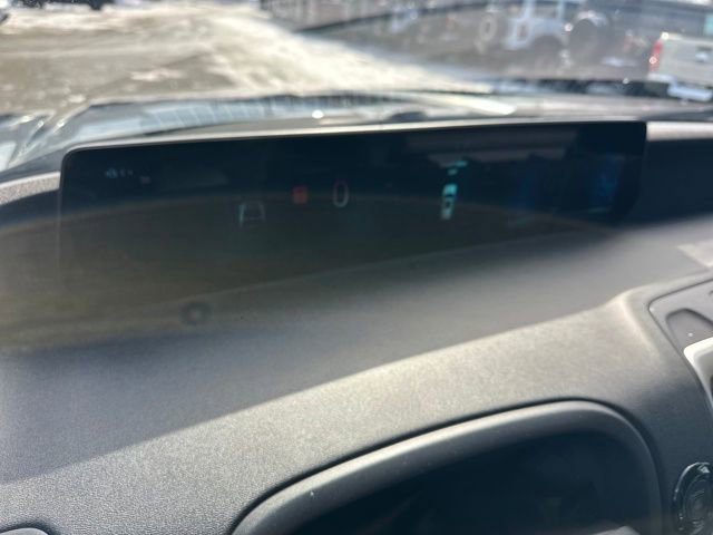 Used 2025 Ford Expedition Active image 26