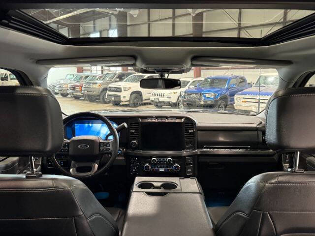 Used 2023 Ford F250 Lariat w/ Tow Technology Package image 17