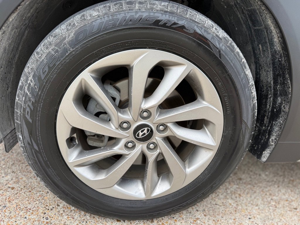 Used 2017 Hyundai Tucson SE Plus w/ Cargo Package AWD/4WD image 21