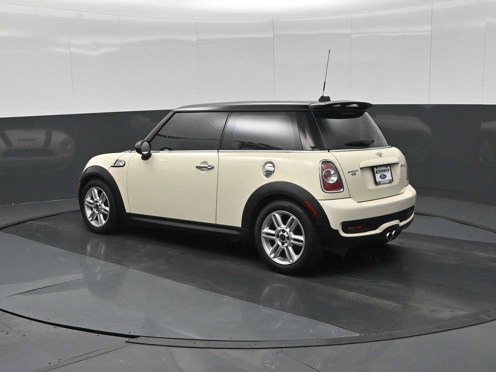 Used 2012 MINI Cooper S image 4