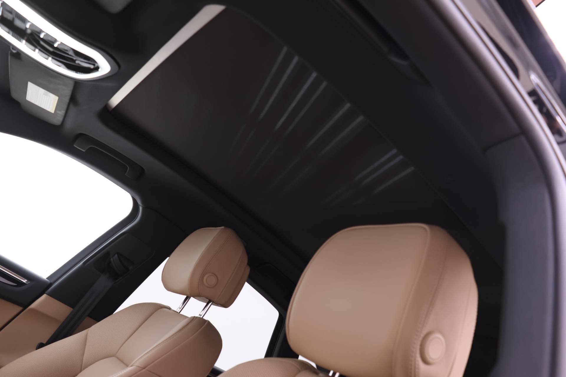 Used 2025 Porsche Macan image 18