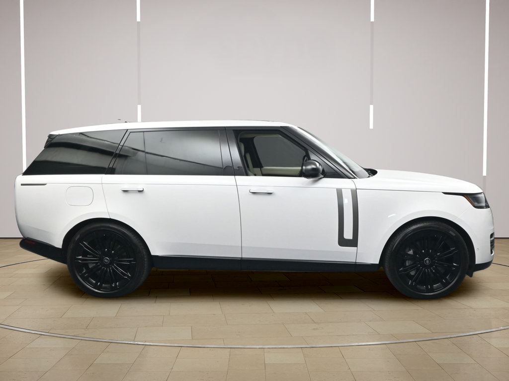 Used 2025 Land Rover Range Rover Long Wheelbase SE AWD/4WD image 23