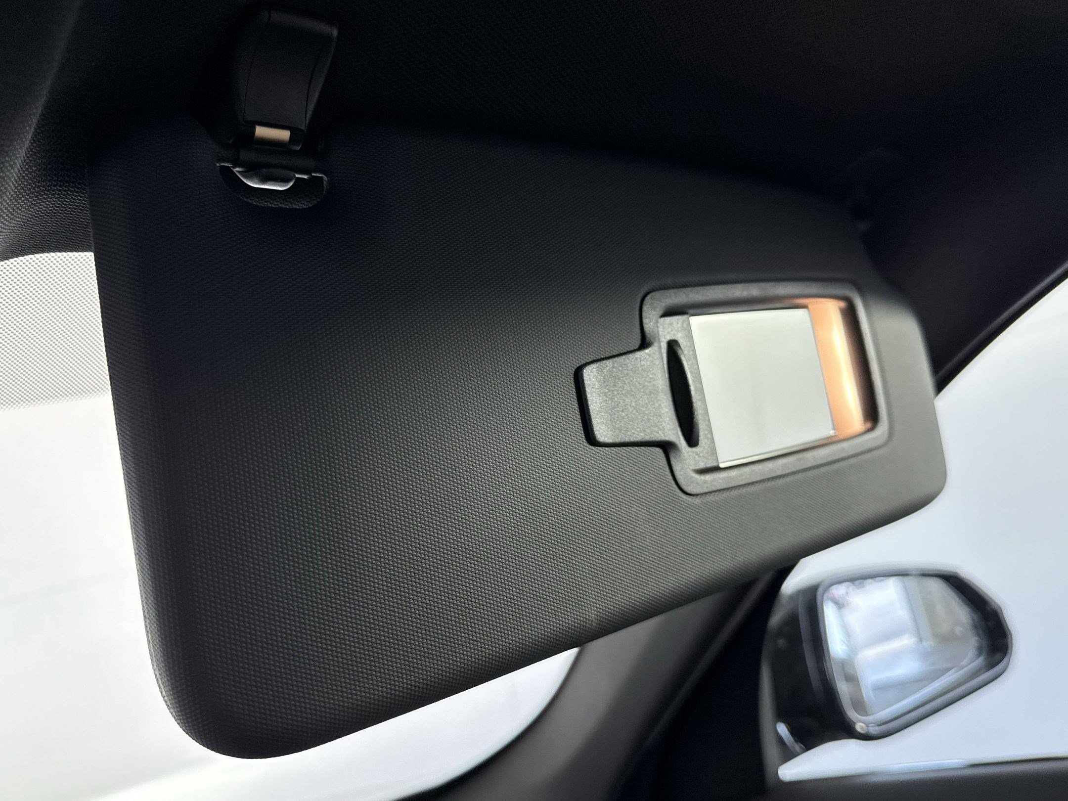 Used 2025 BMW X1 xDrive28i w/ Technology Package image 26