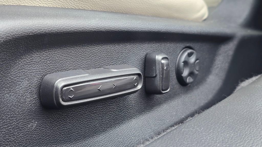 Used 2021 Honda Accord EX-L image 26