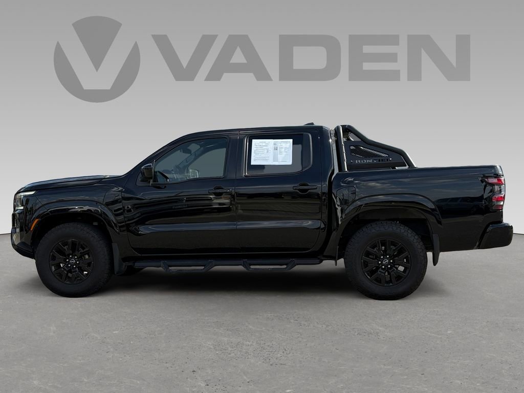 Used 2023 Nissan Frontier SV w/ Midnight Edition Package image 9