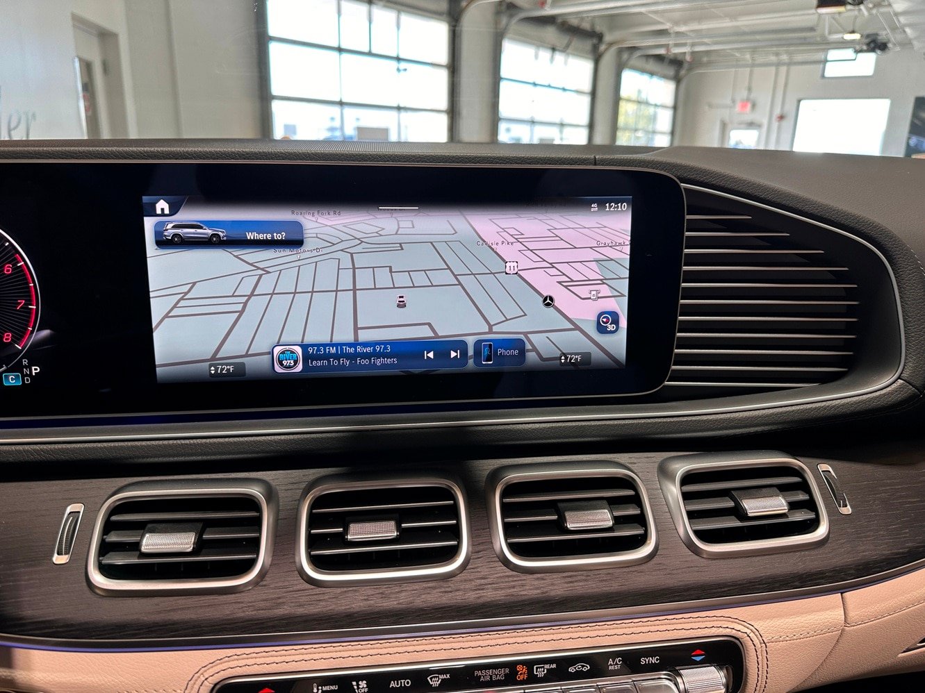 Used 2026 Mercedes-Benz GLS 450 4MATIC image 9