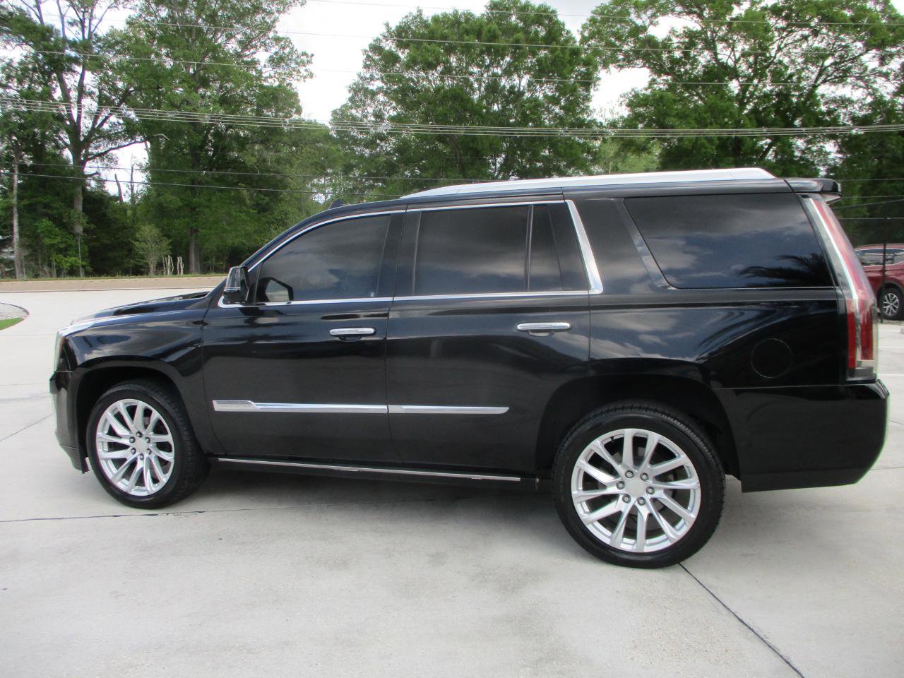 Used 2016 Cadillac Escalade Platinum image 22