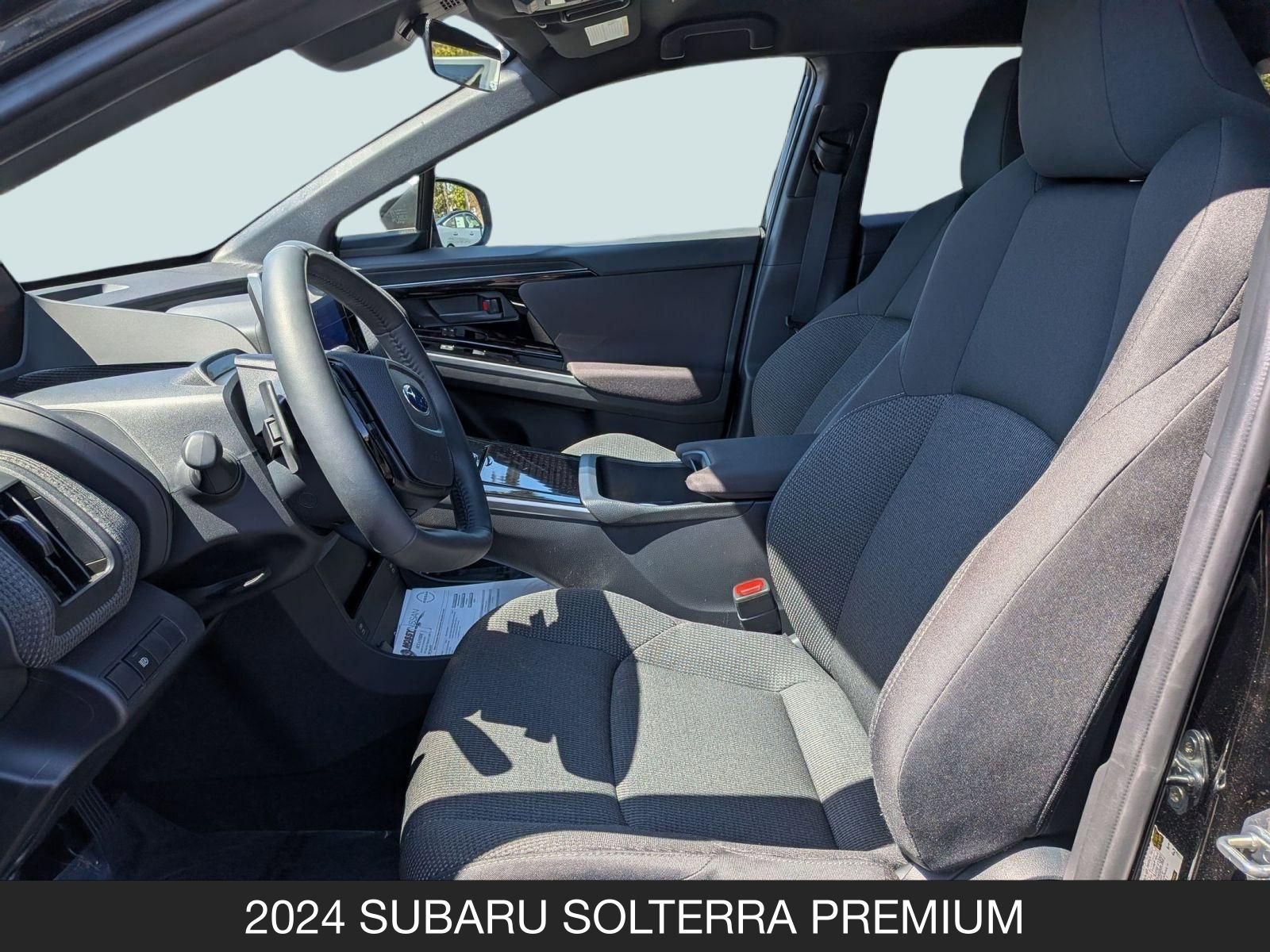 Used 2024 Subaru Solterra Premium image 12