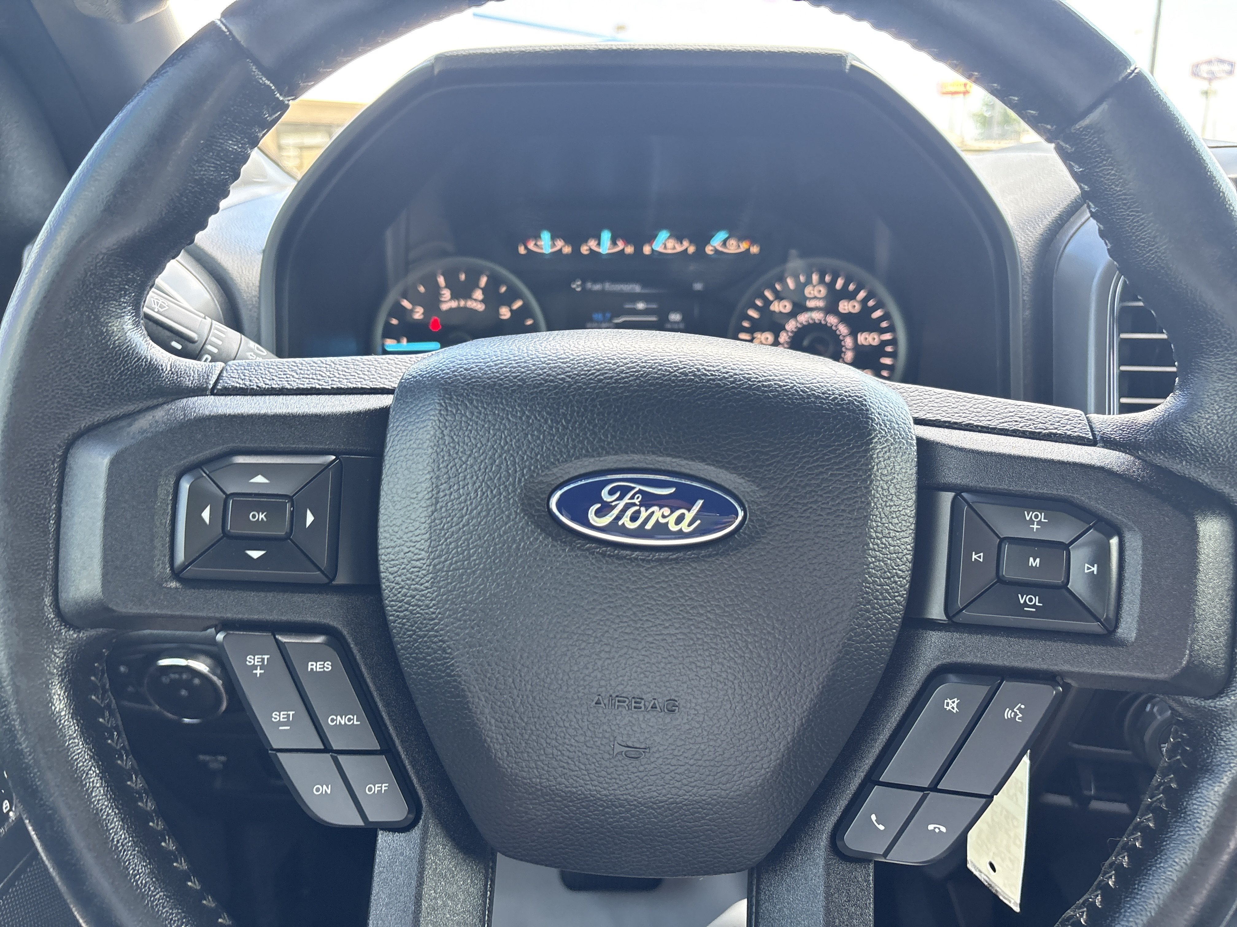 Used 2018 Ford F150 XLT w/ Equipment Group 302A Luxury AWD/4WD image 10