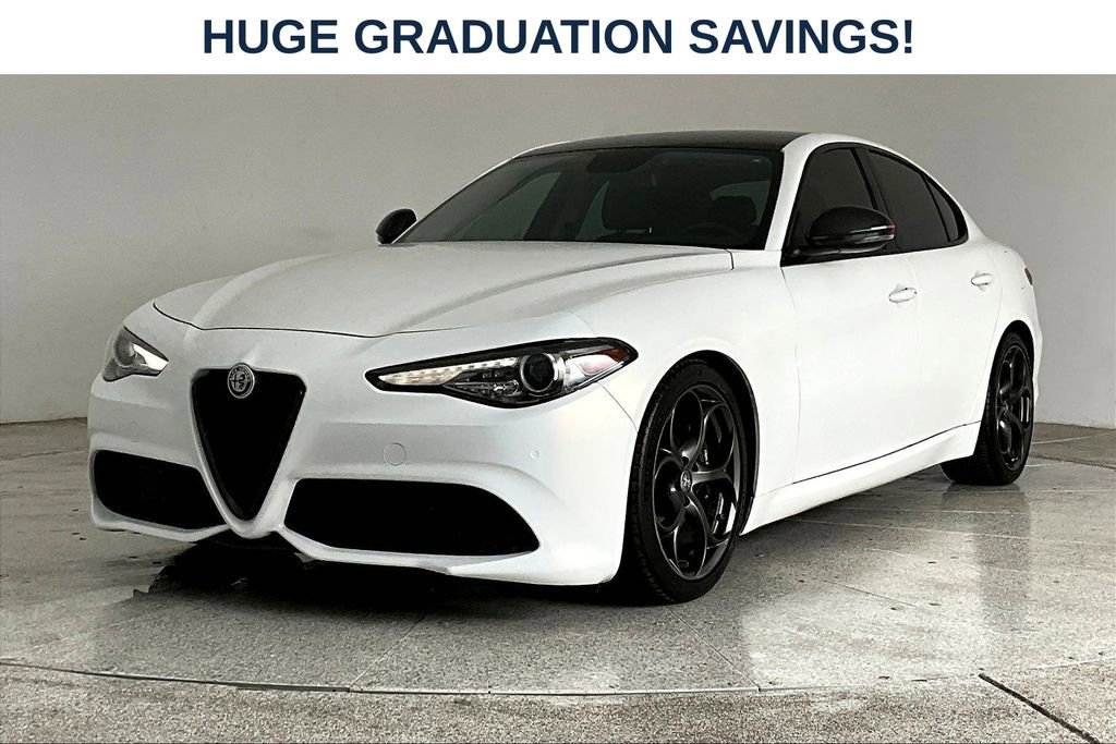 Used 2019 Alfa Romeo Giulia Ti Sport w/ Quick Order Package 22U Sport RWD image 13