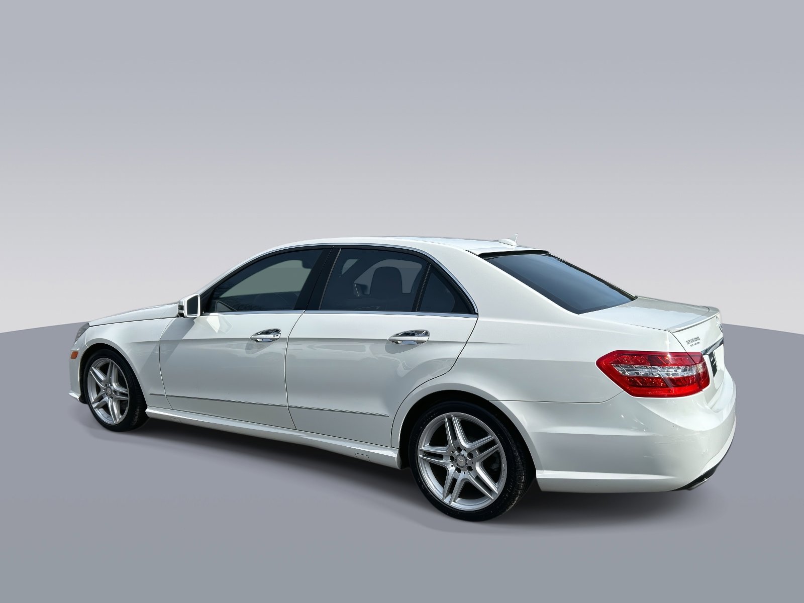 Used 2012 Mercedes-Benz E 350 Sedan image 5