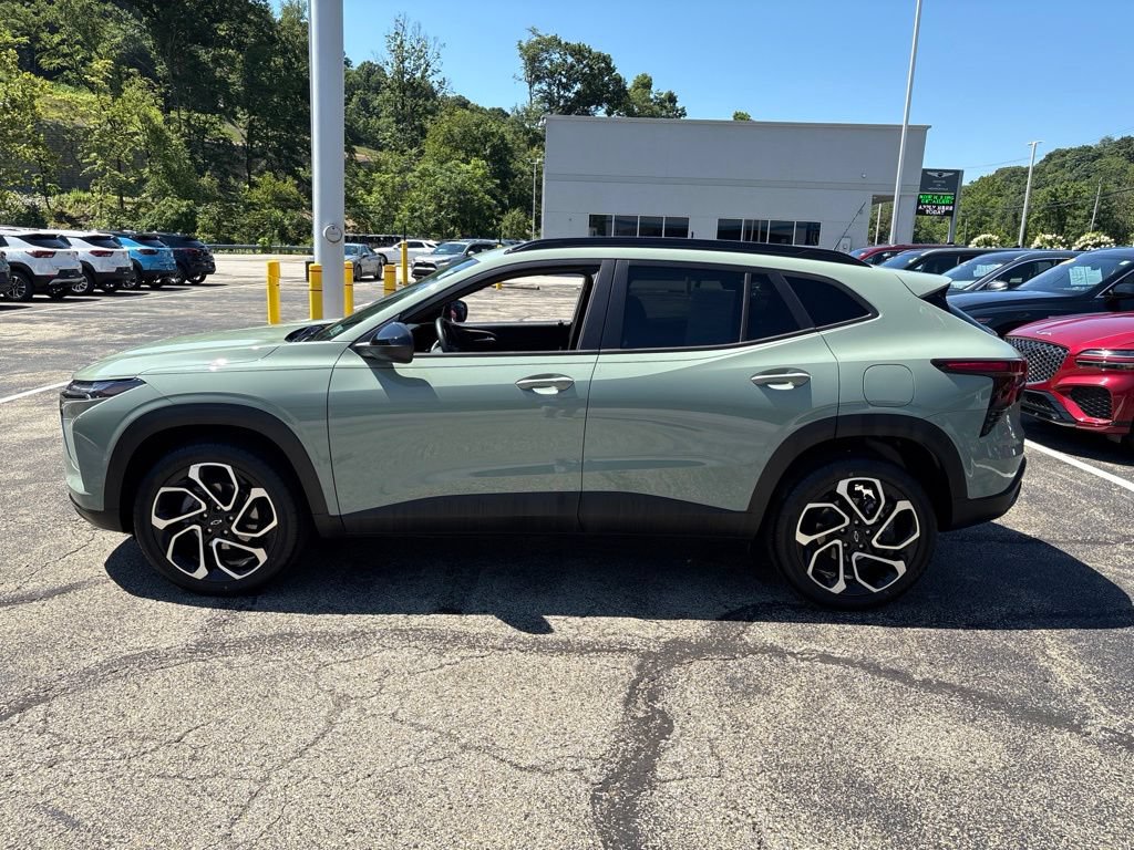 Certified 2024 Chevrolet Trax RS w/ Sunroof Package FWD video 2