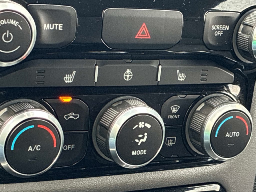 Used 2022 RAM 1500 Big Horn AWD/4WD image 30
