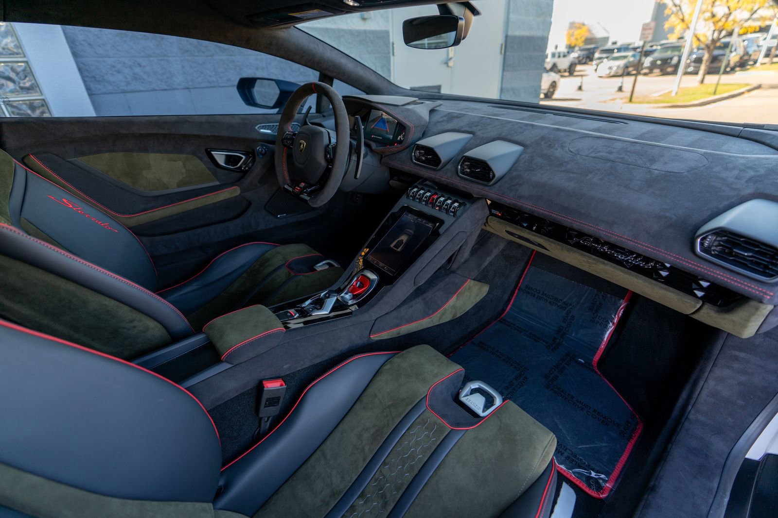 Used 2024 Lamborghini Huracan Sterrato image 40