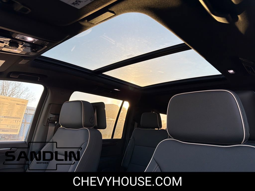 New 2026 Chevrolet Suburban Premier image 18