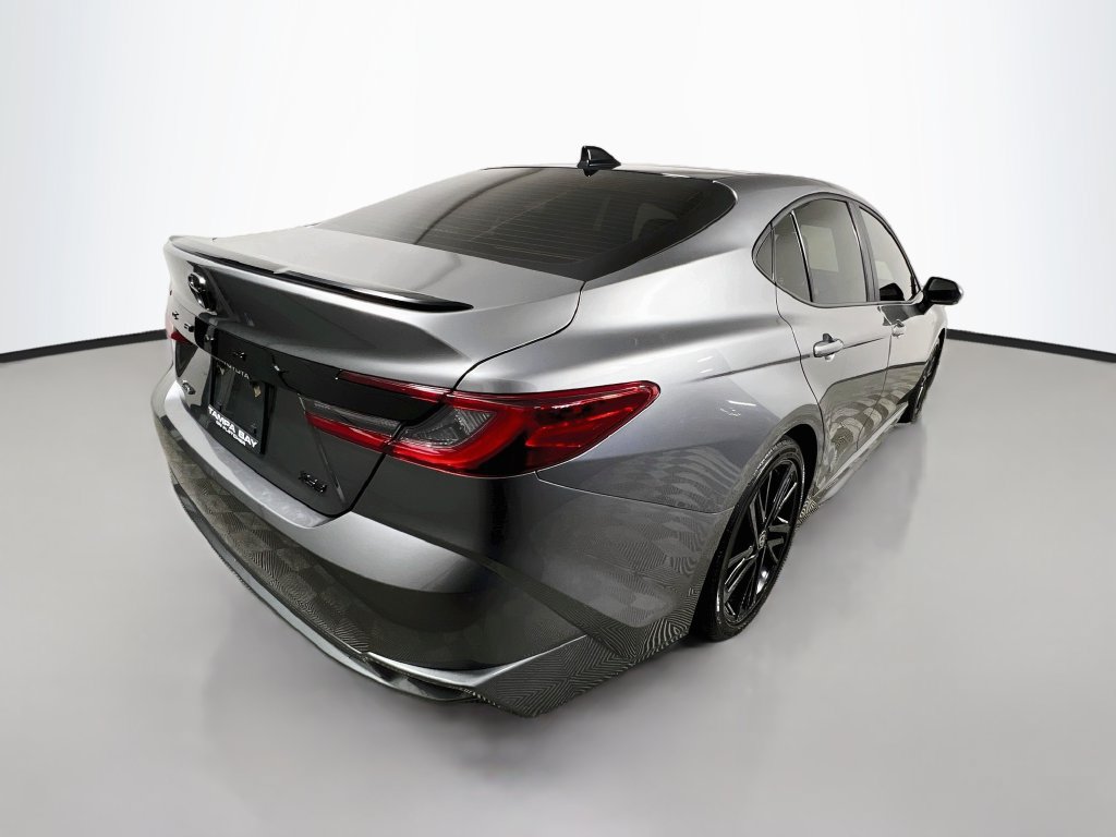 Used 2025 Toyota Camry XSE FWD image 3